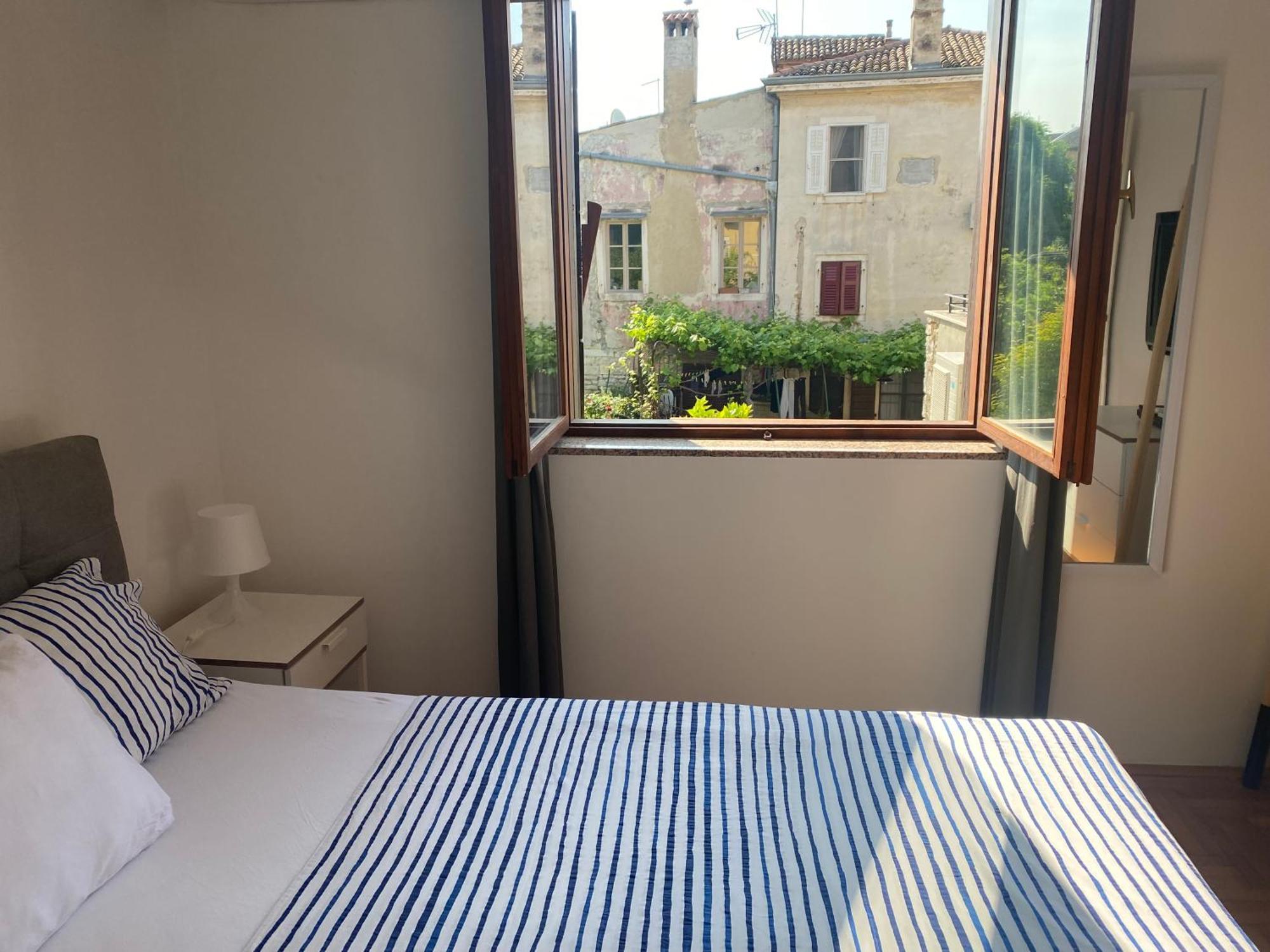 Guest House Marta Ровінь Екстер'єр фото